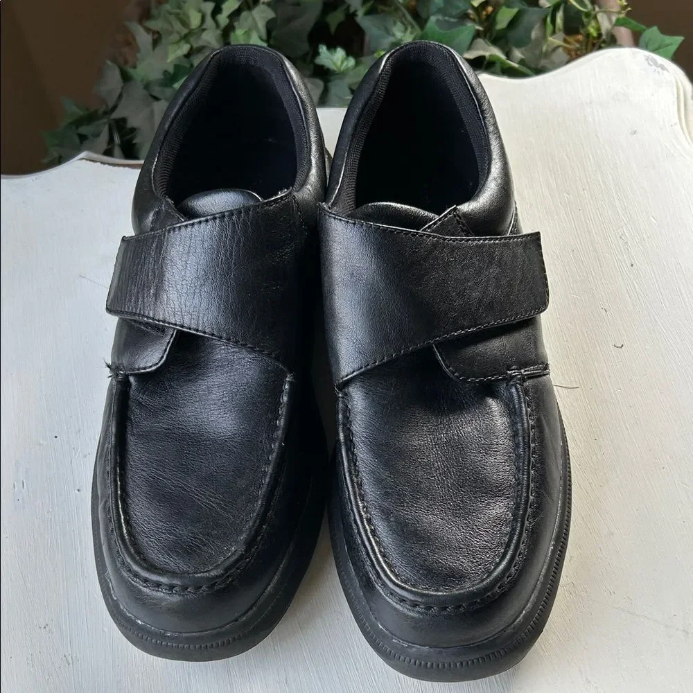 Hush Puppies elegant black